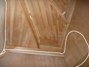 階段下収納カビ